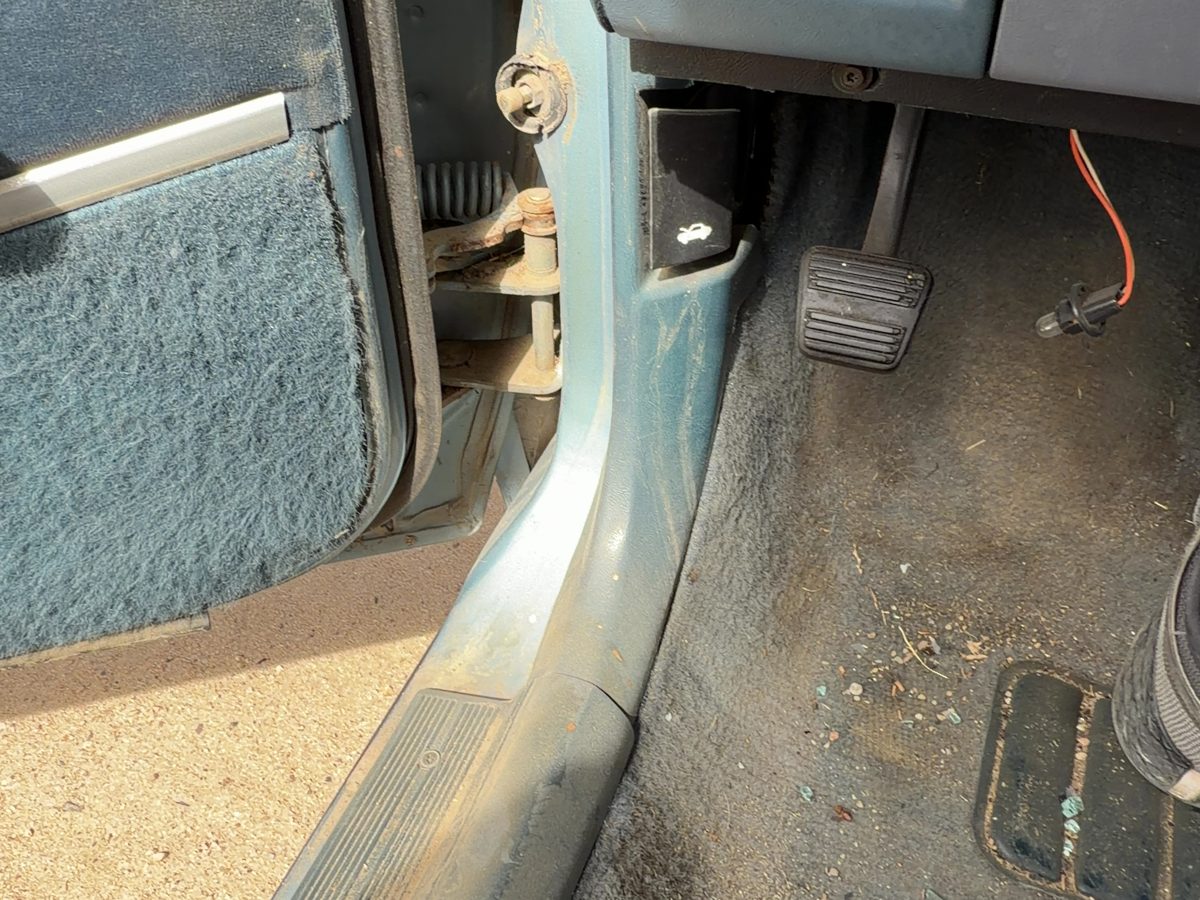 1986 Olds 88 Driver Left Lower Kick Trim Panel Oem Blue