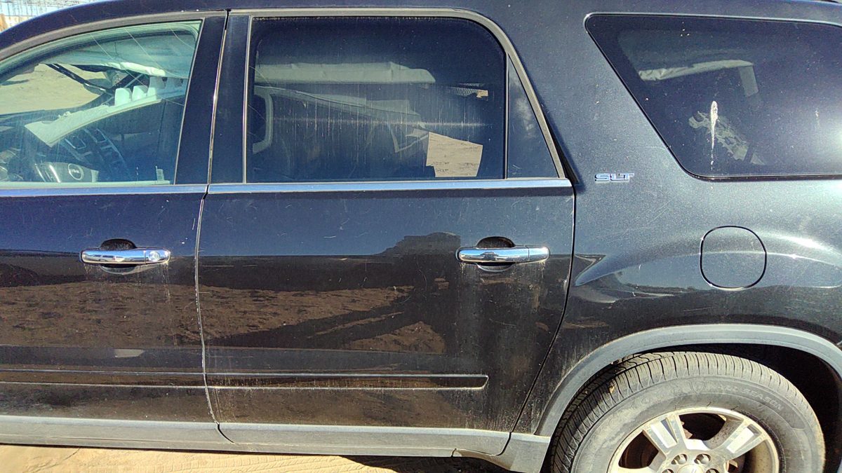 2009 Gmc Acadia Rear Door