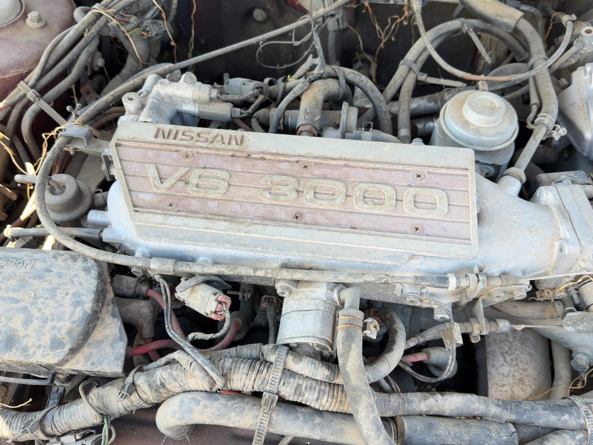 1987 Nissan Maxima Intake Manifold