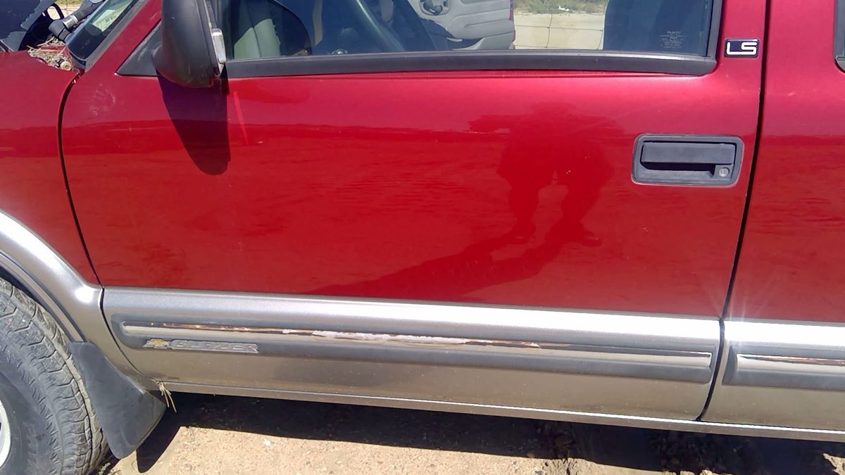 1998 Blazer S10/jimmy S15 Front Door