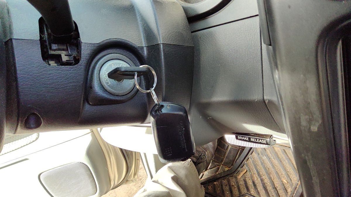 2000-2004 Nissan Xterra Ignition Switch Assembly With Key Complete Electrical At