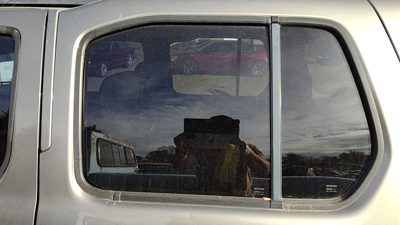 2000-2004 Nissan Xterra Driver Left Rear Side Window Door Glass Oem Back