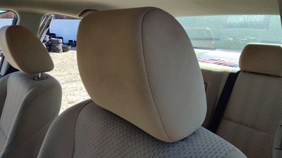 2010 2011 Mazda 3 Pair Of Headrests Oem Left Right Set Front Seat Bt2 Dune Tan