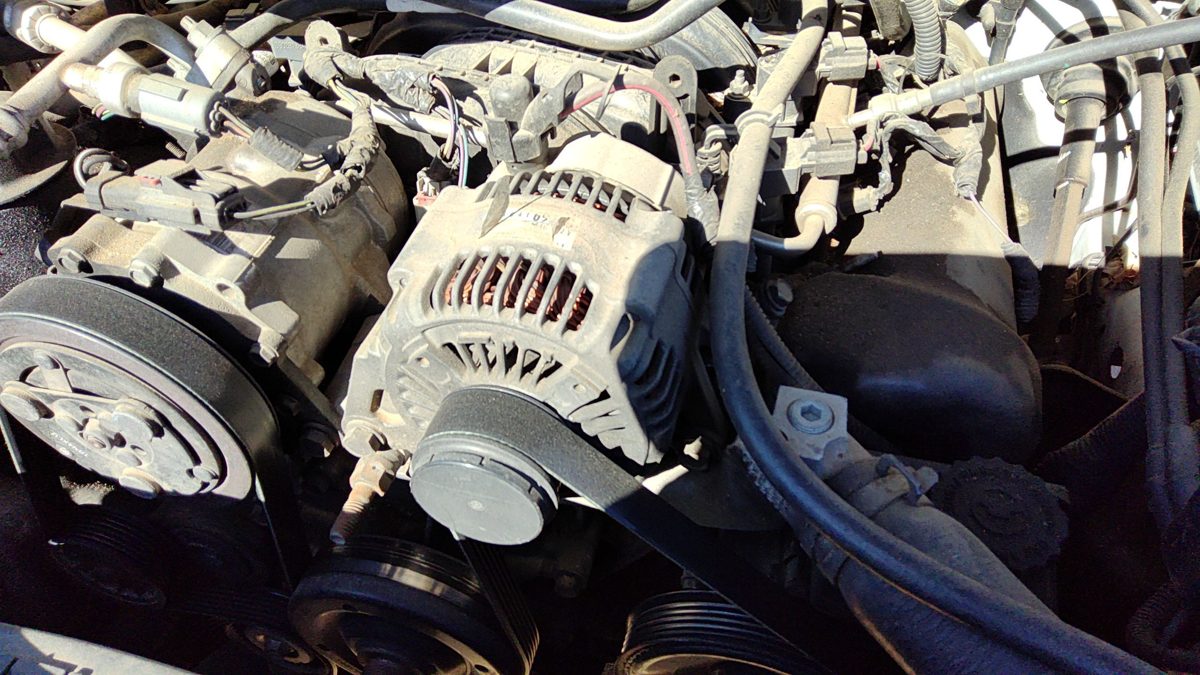 2005 Jeep Liberty Alternator 3.7L 5170749Aa