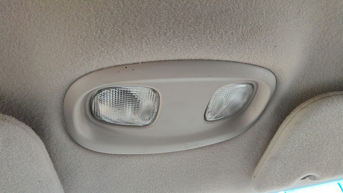 02-04 Jeep Liberty Center Overhead Console Dome Light Map Lamp Cubby Gray M5dv
