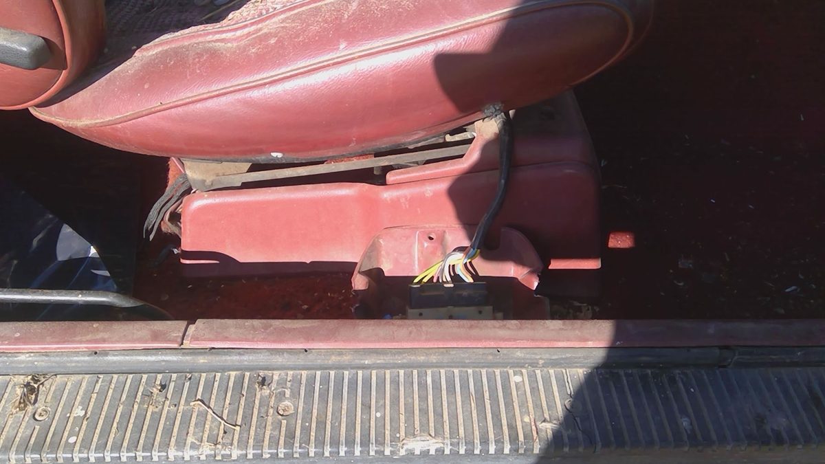 1985 Jeep Cherokee Passenger Right Power Seat Track With Motors Only Oem