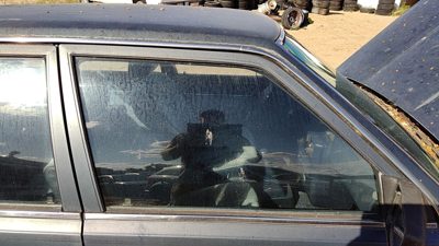 1983-86 Toyota Camry Passenger Right Front Side Window Door Glass Oem 6811132030