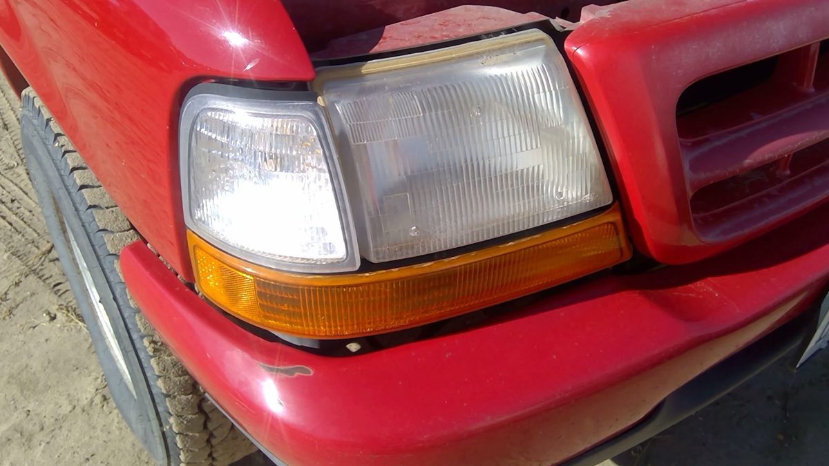 98-00 Ford Ranger Passenger Right Front Headlight Assembly With Turn Signal Oem