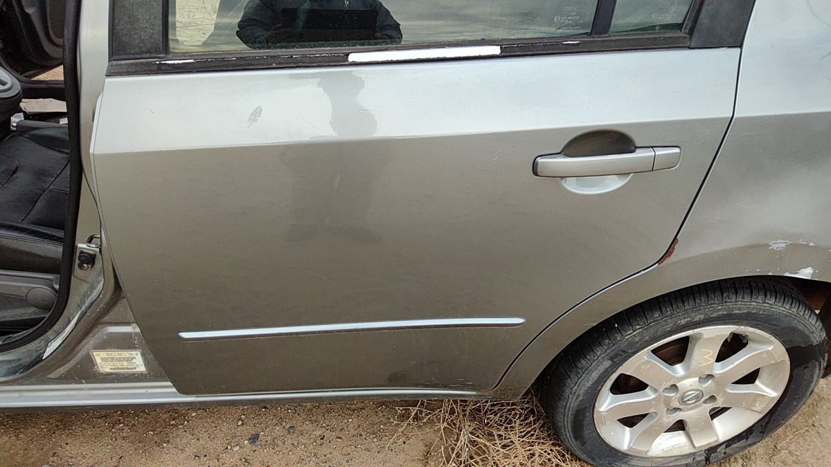 2008 Nissan Sentra Rear Door