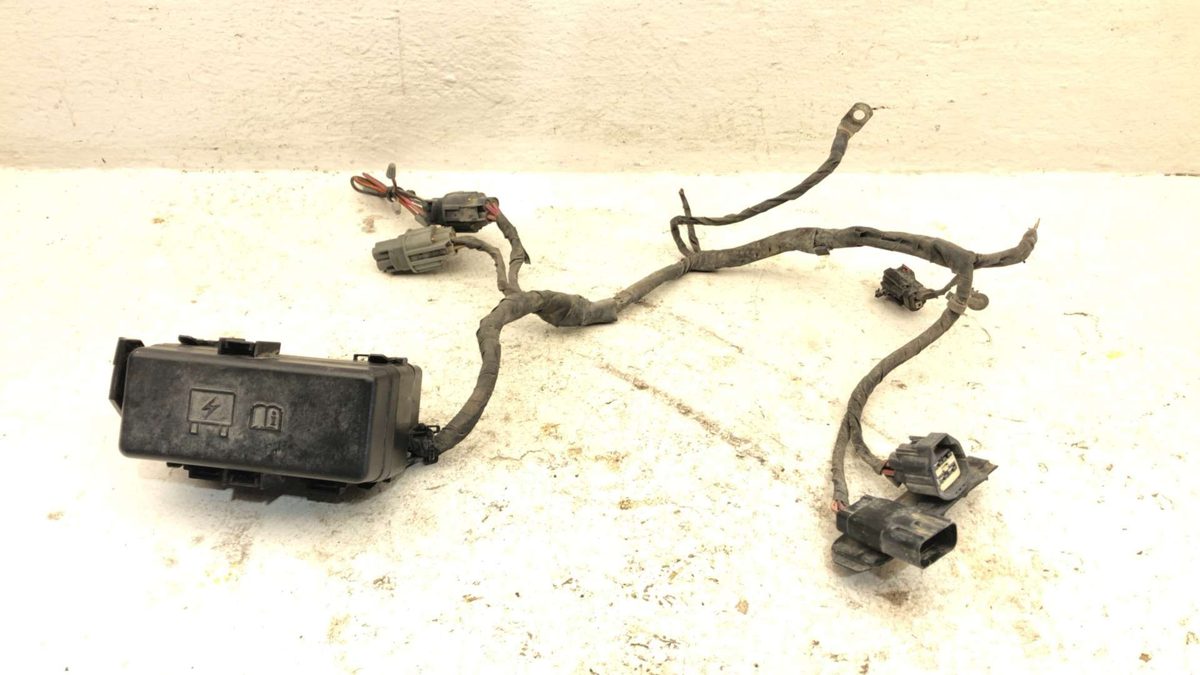 13-18 Dodge Ram 4500 Auxiliary Power Distribution Fuse Box Wiring Harness 6.7L