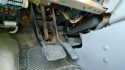 2007 Ford Freestar Gas And Brake Pedal Assembly Automatic Transmission