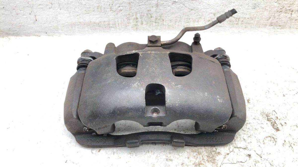2013-2016 Ford F250 Passenger Right Front Brake Caliper With Mount Bracket Oem