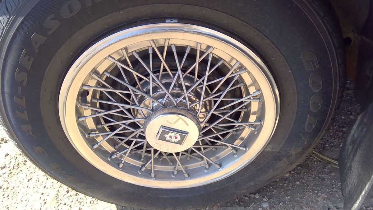 1984-1985 Olds 88 15" Wheel Cover Oem Wire Type Hub Cap Factory Spoke Design #4