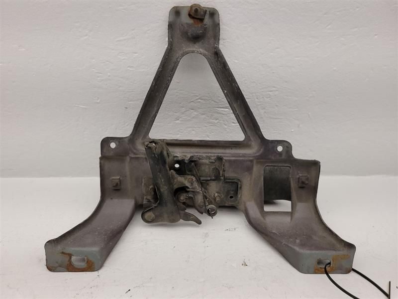 1994 Chevy Camaro 93-02 Hood Latch Assembly With Bracket Oem