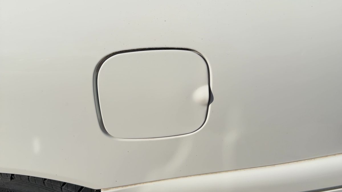 1997-2005 Buick Century Fuel Tank Door With Hinge Gas Lid Oem Filler White