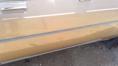 1977-1985 Olds 88 Passenger Right Front Moulding From Door Oem Trim Strip