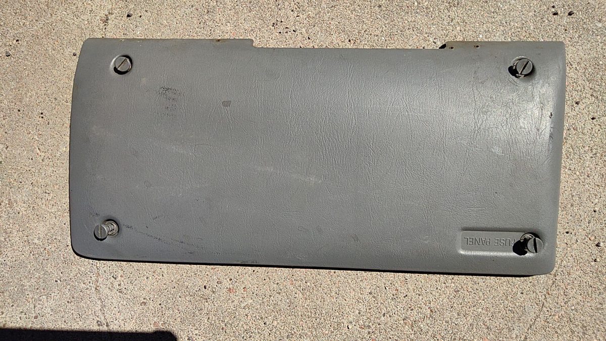 2003 04 F250 Super Duty Lower Dash Under Column Knee Bolster Trim Panel Oem Gray