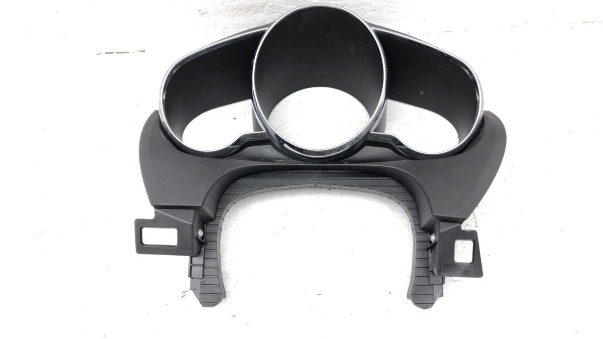 2009-2012 Chevy Malibu Trim Bezel Around Speedometer Oem Dash Surround Panel