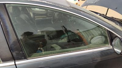 1999-2004 Chrysler 300M Passenger Right Front Side Window Door Glass Oem