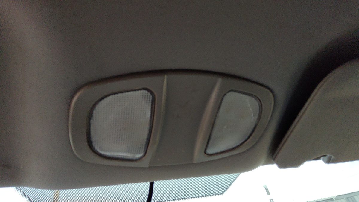 05-09 Chevy Equinox Center Overhead Console Dome Light Map Lamp Cubby Gray 142