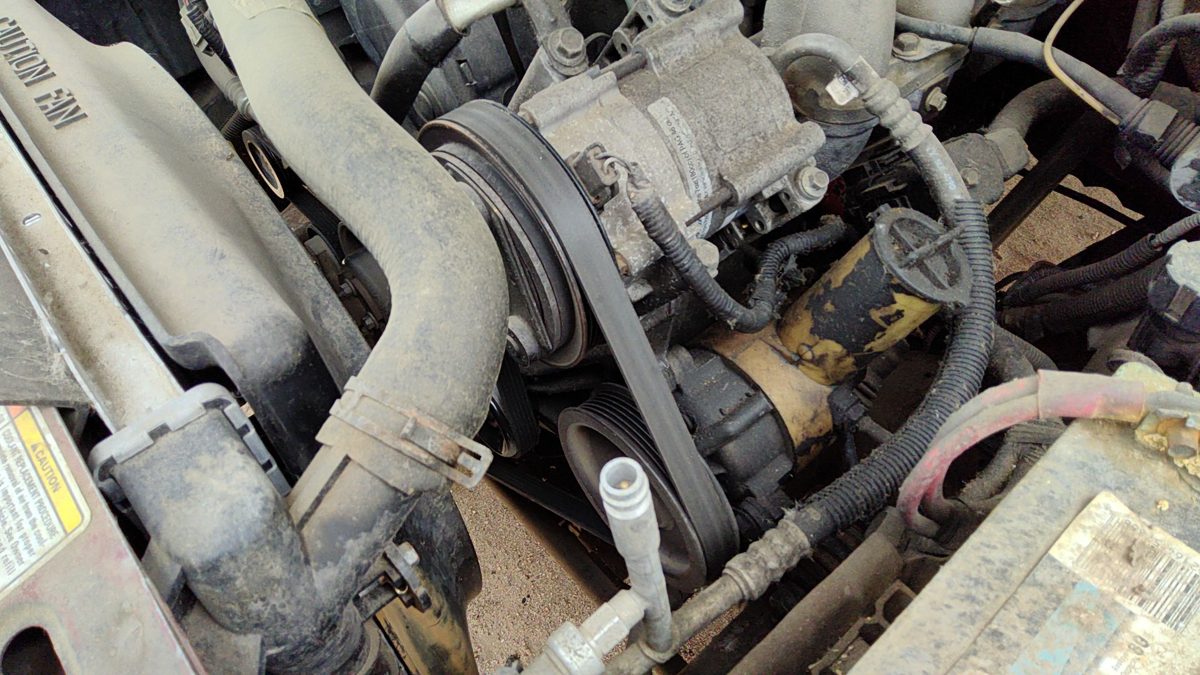 1998-2001 Mazda B2500 Power Steering Pump With Mount Bracket Oem Pulley 2.5L