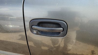 1999-2006 Gmc Sierra 2500 Passenger Right Front Outside Door Handle Oem 15034986