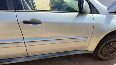 2007 Chevy Equinox Front Door