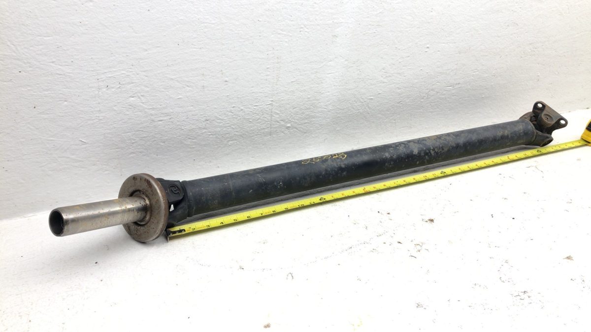 1993-1997 Nissan Hardbody Rear Drive Shaft Oem Back Driveline 2.4L Mt 4X4