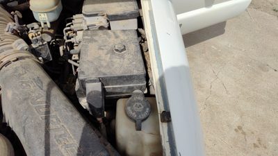 1999 Chevy S10 Blazer Engine Fuse Box Power Distribution Panel Oem 4.3L 15328840
