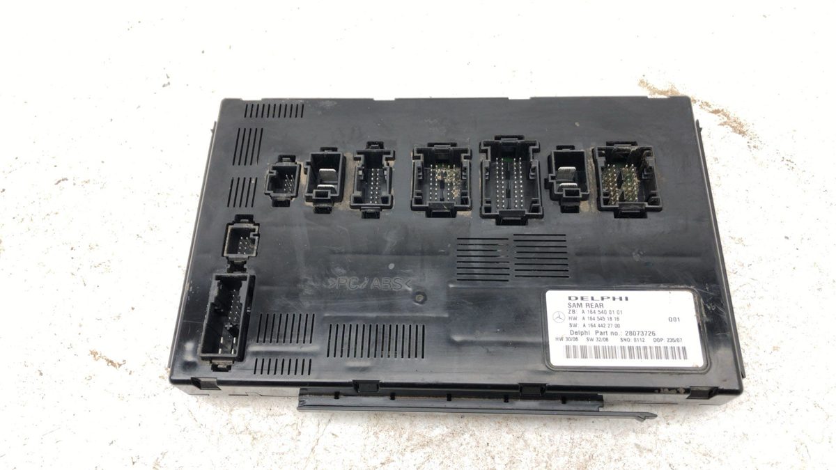 07-08 Gl450 Rear Sam Signal Acquisition Module Signal Activation Control