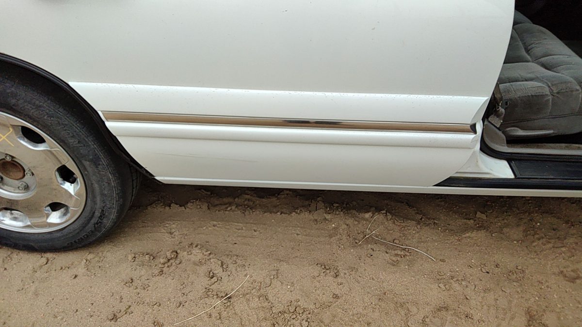 1998 Buick Lesabre Passenger Right Rear Moulding From Door Back Trim Strip White