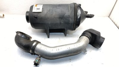 2003 Freightliner School Bus 5.9l Air Intake Filter Box Housing Tube Oem Cummins