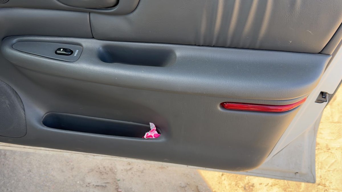 00-05 Buick Century Passenger Right Front Door Trim Panel With Switches Gray 93B