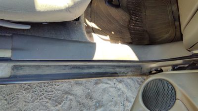 2004 Grand Am Passenger Right Lower Sill Step Moulding Trim Panel 52D Dark Taupe