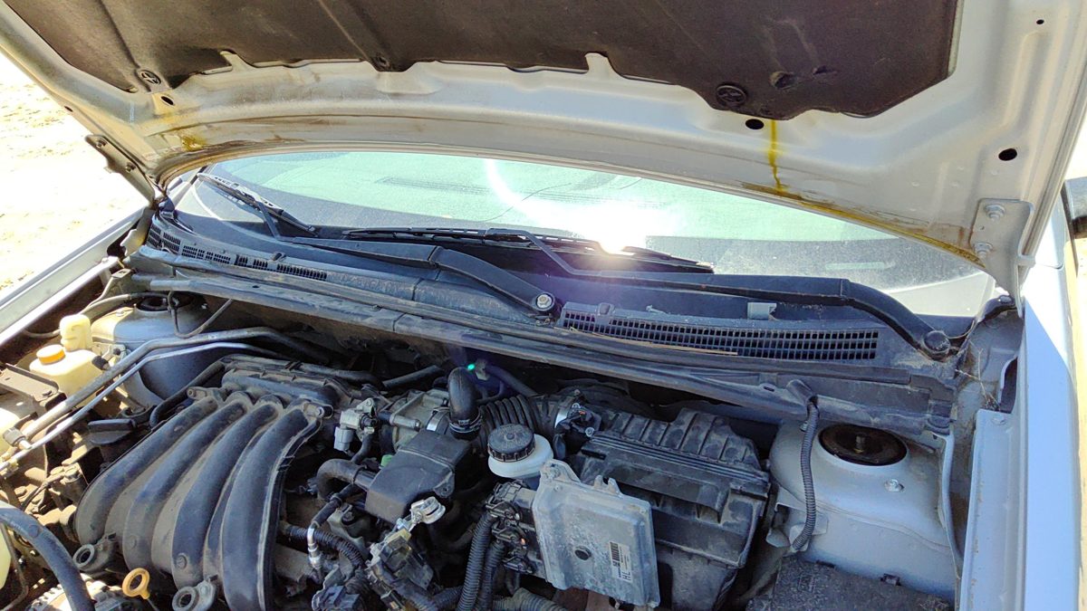 2007-2012 Nissan Sentra Sr Windshield Wiper Cowl Vent Trim Panel Oem Cover