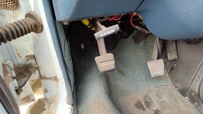 1995 Gmc Van 3500 Parking Brake Pedal Assembly Oem Complete Emergency Unit