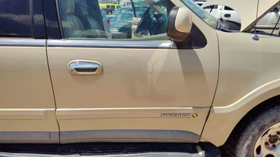 1998 Lincoln Navigator Front Door