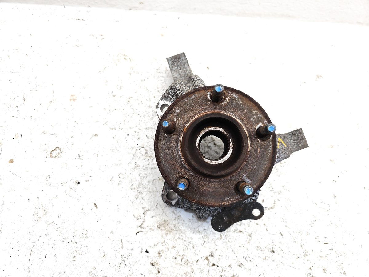 2001-05 Chevy Venture Driver Left Front Spindle Steering Knuckle With Wheel Hub