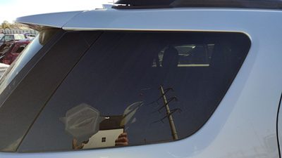 2011-2019 Ford Explorer Passenger Right Rear Quarter Glass Back Side Window Oem
