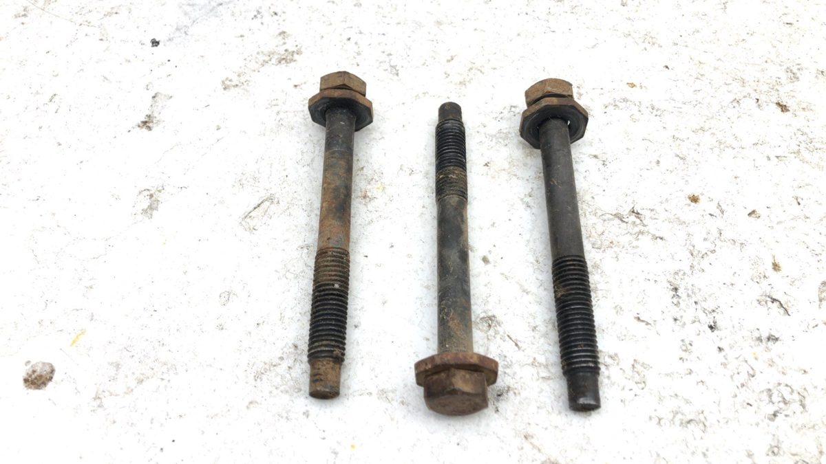 97-00 Silverado 2500 Set Of Bolts Only For Power Steering Gear Box Hardware