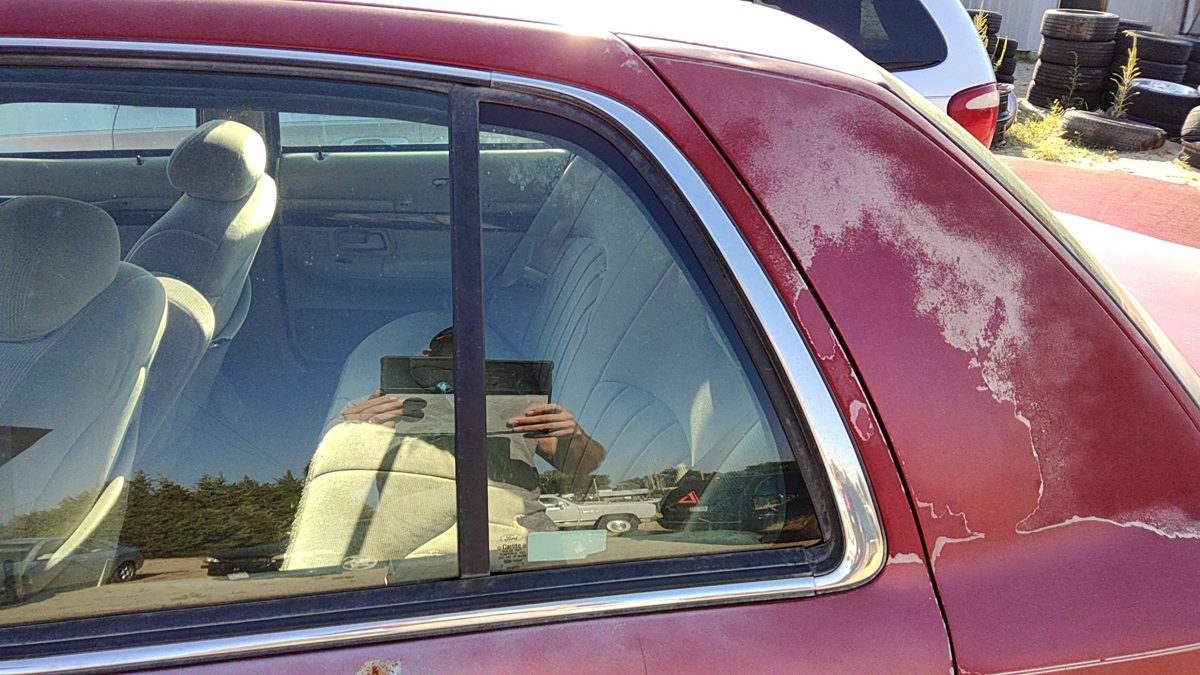 94-11 Grand Marquis Driver Left Rear Vent Window Back Door Glass With Frame Oem