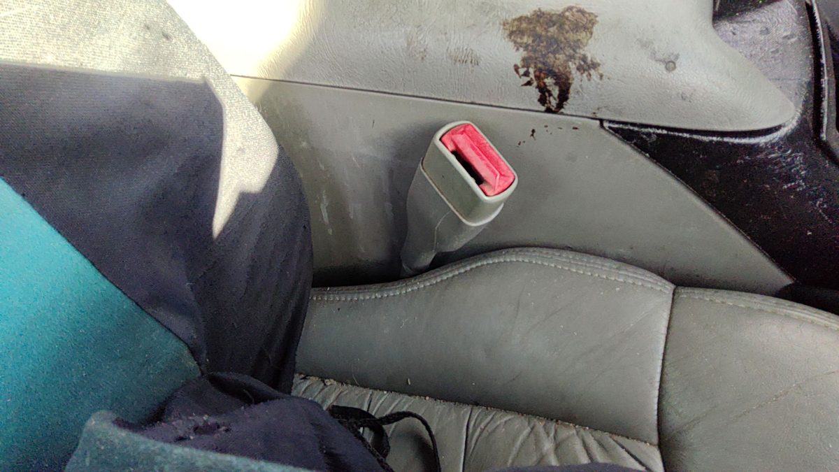 1995 S10 Blazer Passenger Right Front Seat Belt Buckle Receiver Oem Gray