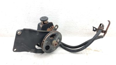 1986-1989 Dodge D100 W100 Power Steering Pump With Mount Bracket Oem 5.2L