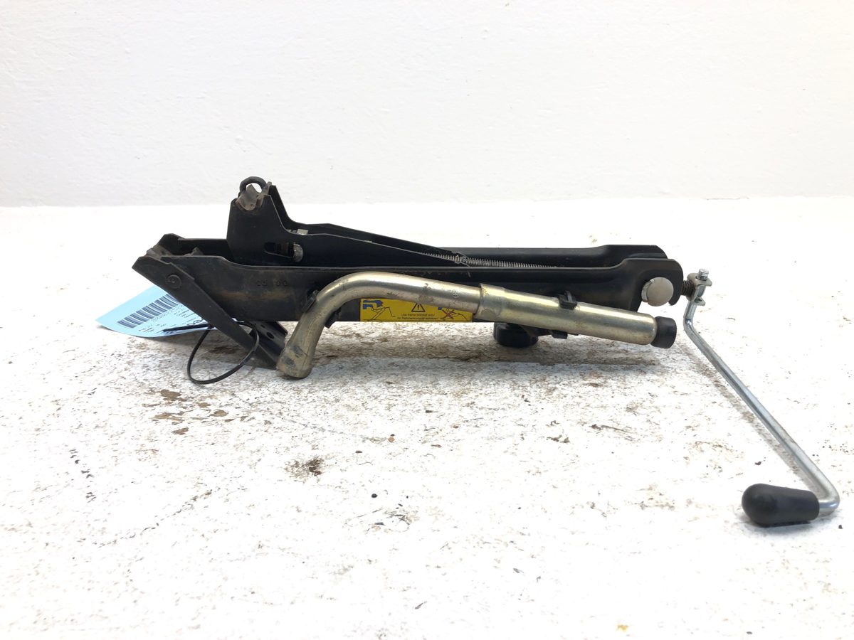 2001 Mercedes Ml320 Spare Tire Jack Assembly With Tool Kit Lug Wrench Oem