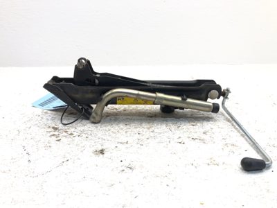 2001 Mercedes Ml320 Spare Tire Jack Assembly With Tool Kit Lug Wrench Oem