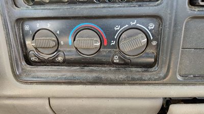 99-02 Silverado 1500 Temperature Control Module In Dash Heater Ac Head Unit Oem