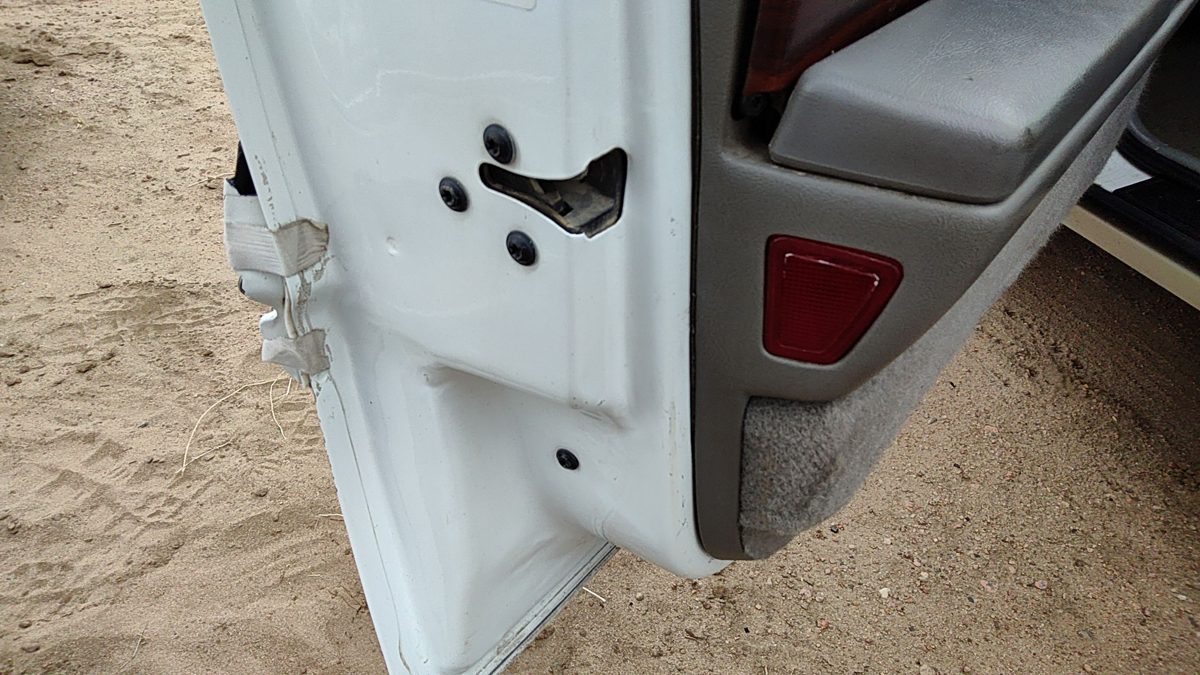 1998 Buick Lesabre Driver Left Front Door Latch With Rods/Cables Oem