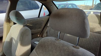 2000-2003 Nissan Sentra Pair Of Front Headrests Oem Left Right Set Seat