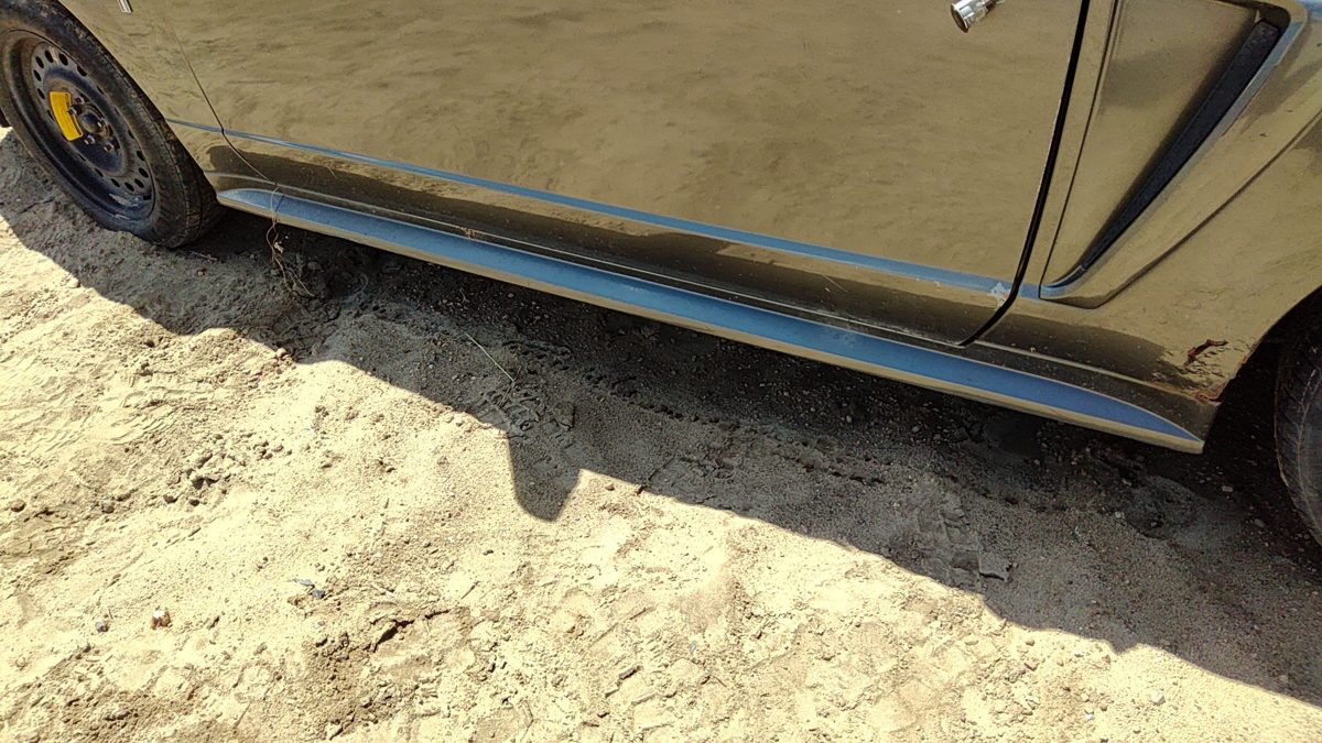 99-04 Mustang Driver Left Lower Rocker Panel Moulding Side Skirt Shadow Gray Cx