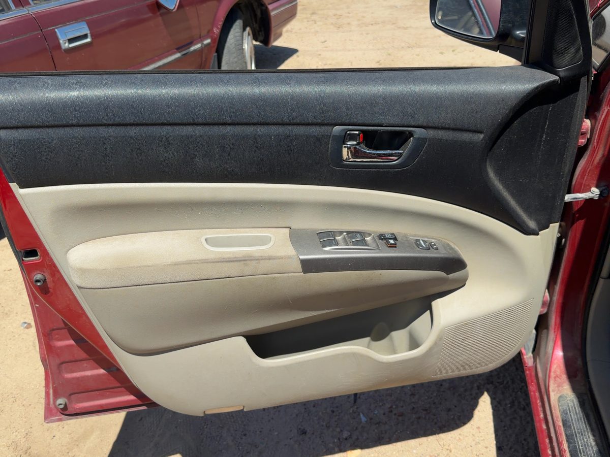 2008 Toyota Prius Front Door Trim Panel